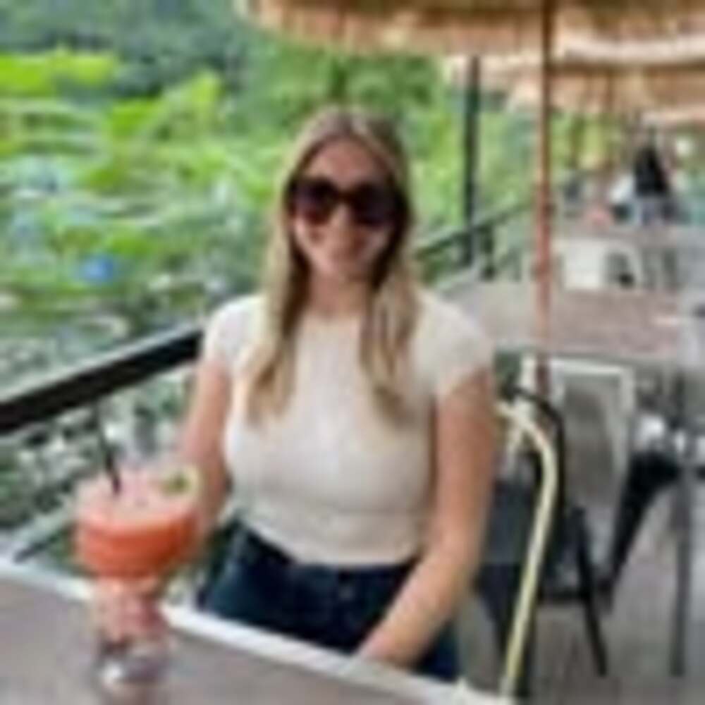 Meet your Posher, Ashlee